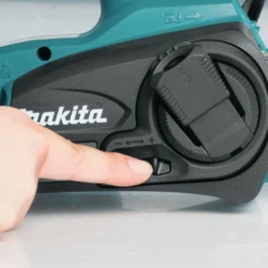 Makita DUC302Z 36V (2x 18V) Li-Ion Accu Kettingzaag Body - 300mm 9 Makita DUC302Z 36V (2x 18V) Li-Ion Accu Kettingzaag Body - 300mm -Makita 618977c5172bc3084444fc6337db3e59