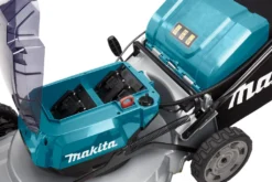 Makita DLM533PT4 36V (2x 18V) Li-Ion Accu Grasmaaier Set (4x 5.0Ah Accu) - 53cm - Zelfrijdend - Koolborstelloos 20 Makita DLM533PT4 36V (2x 18V) Li-Ion Accu Grasmaaier Set (4x 5.0Ah Accu) - 53cm - Zelfrijdend - Koolborstelloos -Makita 7ddff4a1c6f9c45d850bca50b0f7a0a8 1