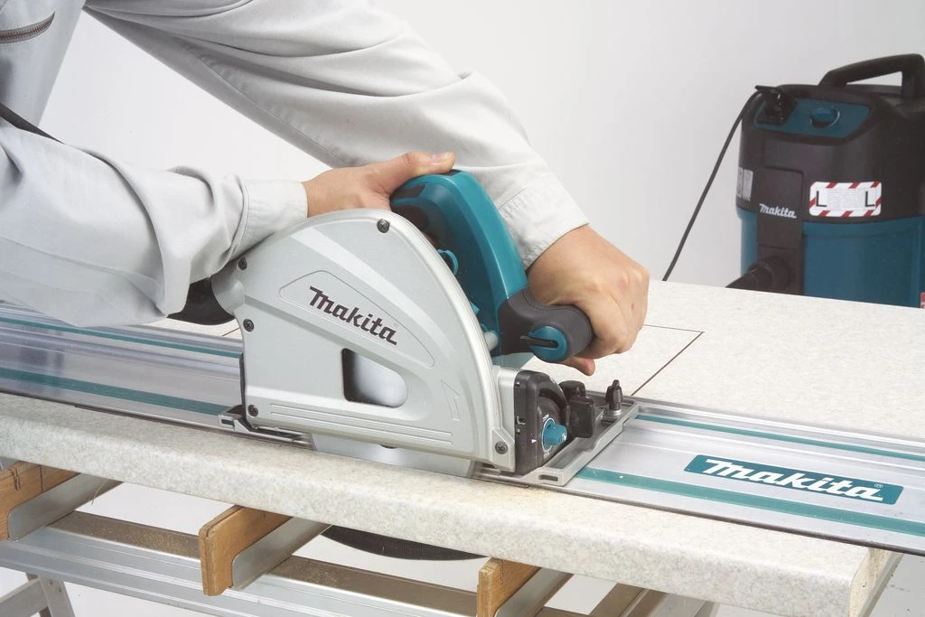 Makita SP6000J1X2 Invalzaag In Mbox Incl. Geleiderail (2st) In Foudraal - 1300W - 165mm 3 Makita SP6000J1X2 Invalzaag In Mbox Incl. Geleiderail (2st) In Foudraal - 1300W - 165mm - Afbeelding 3